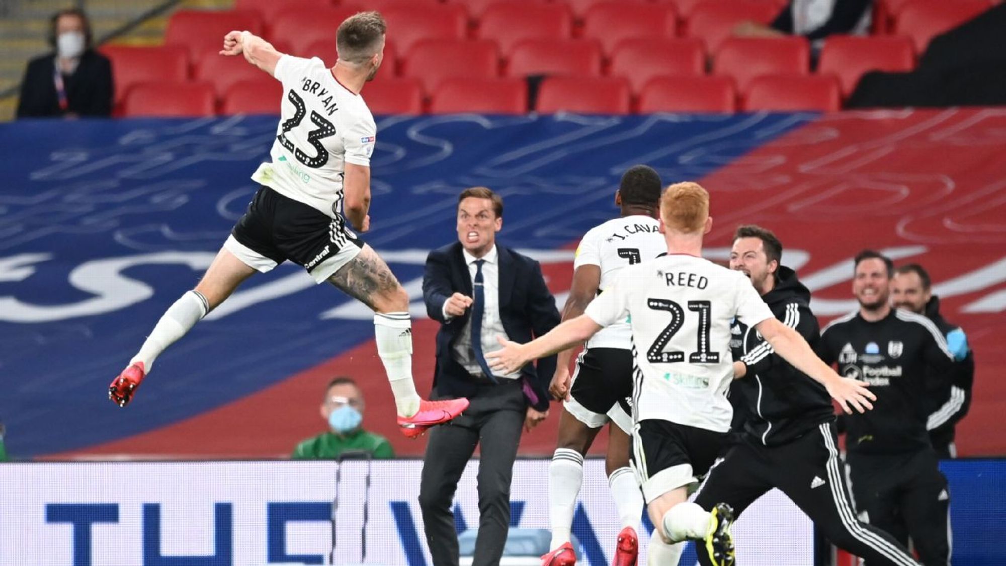 首位持身份注册卡人员入境！亚冬会要来啦央视新闻客户端.